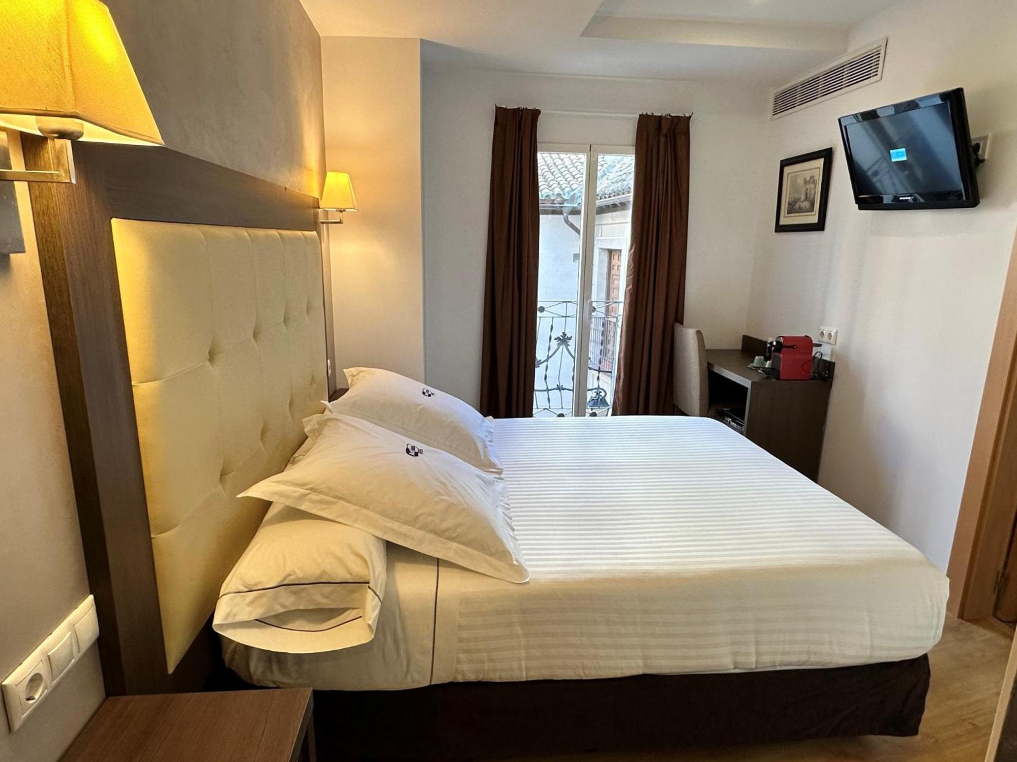 Antidoto Rooms Zocodover Check-In On Line Толедо Екстериор снимка